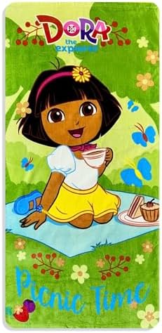 Dora the Explorer Explorers Wanted Velour Hooded Towel 1
