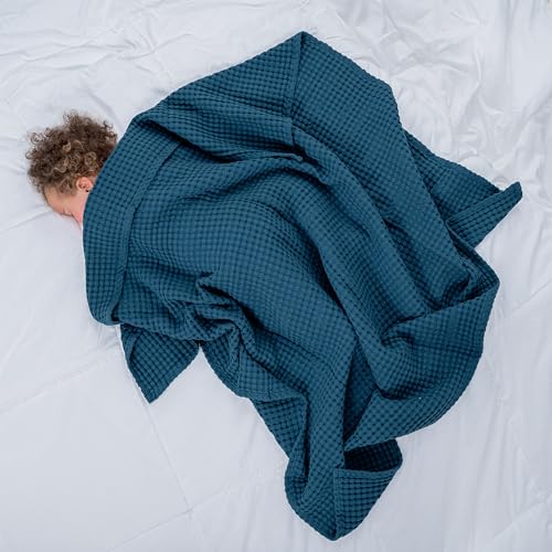 Comfy Cubs Waffle Weave Baby Blanket - 40 x 40