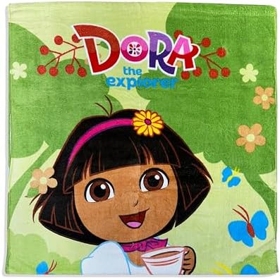 Dora the Explorer Explorers Wanted Velour Hooded Towel 1